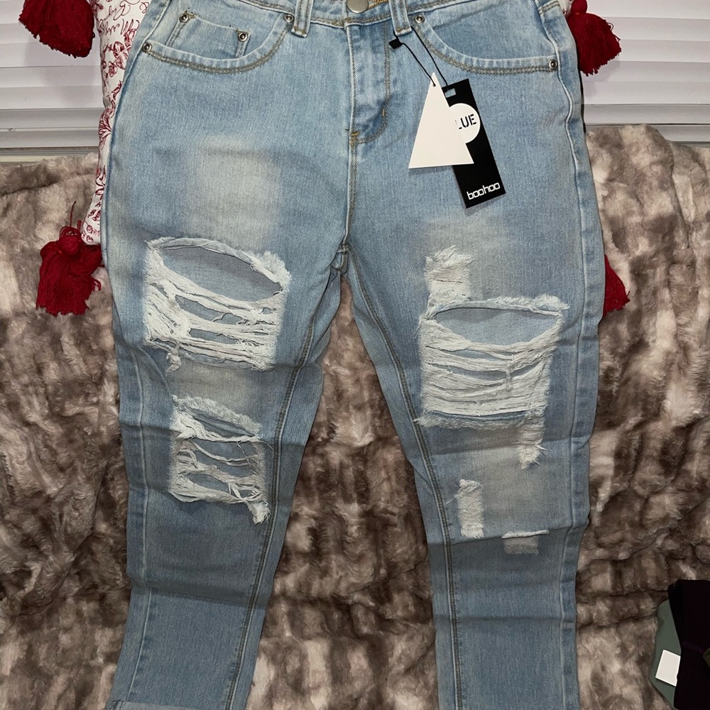 Ripped jeans - Picture 2 of 3